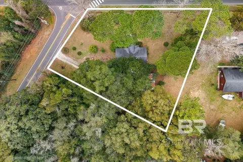 459 S Section St, Fairhope, AL 36532