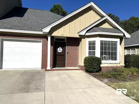 430 W Fort Morgan Rd #104, Gulf Shores, AL 36542