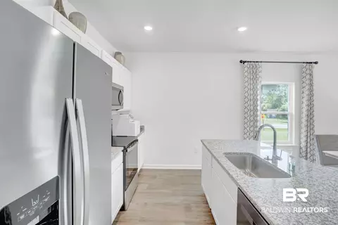 Kitchen - 26862 Setai Ct, Daphne, AL 36526 photo 1 of 2
