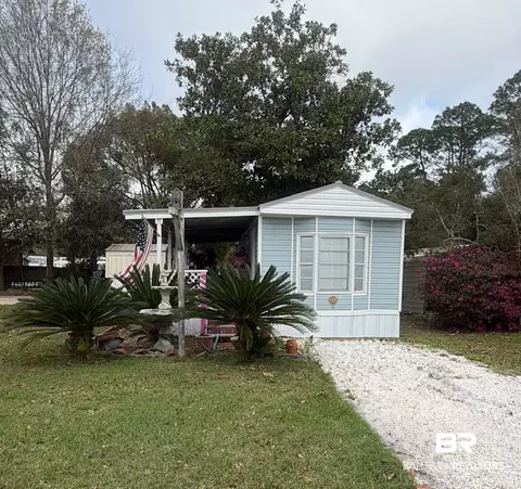 533 Buena Vista Dr, Lillian, AL 36549