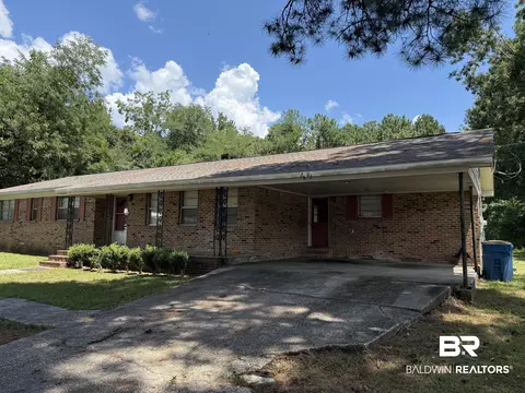 2807 Pea Ridge Rd, Brewton, AL 36426