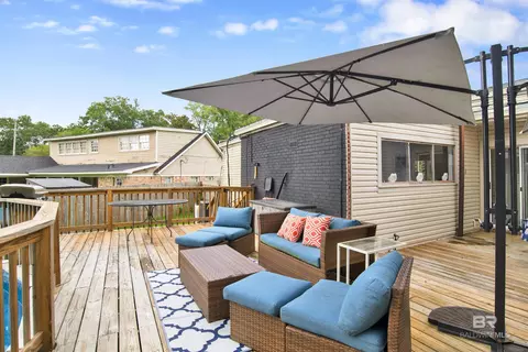 Exterior - 320 Hadrian St, Mobile, AL 36606 photo 3 of 7