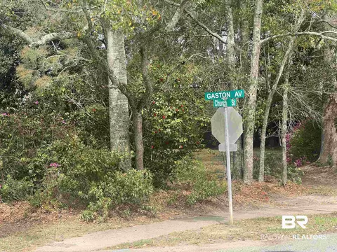 208 S Church St, Fairhope, AL 36532