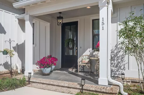 151 Hyacinth St, Fairhope, AL 36532