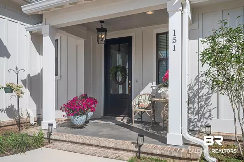 151 Hyacinth St, Fairhope, AL 36532