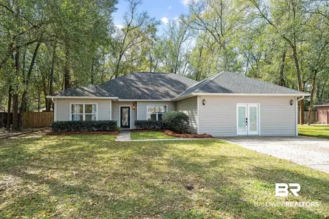 19090 Stout Ln, Gulf Shores, AL 36542