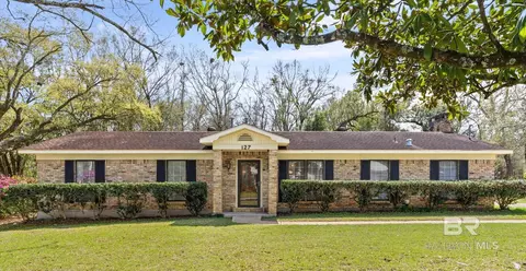 127 Thomas Dr, Saraland, AL 36571