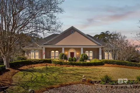2606 E Charleston Oaks Dr, Mobile, AL 36695