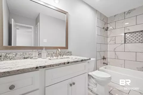 Bath - 732 Oak Field Dr, Mobile, AL 36609 photo 2 of 3