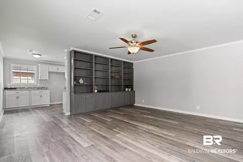 Living - 732 Oak Field Dr, Mobile, AL 36609 photo 1 of 8