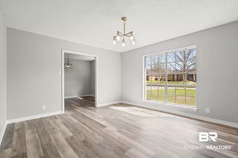 Living - 732 Oak Field Dr, Mobile, AL 36609 photo 5 of 8