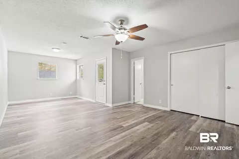 Living - 732 Oak Field Dr, Mobile, AL 36609 photo 8 of 8