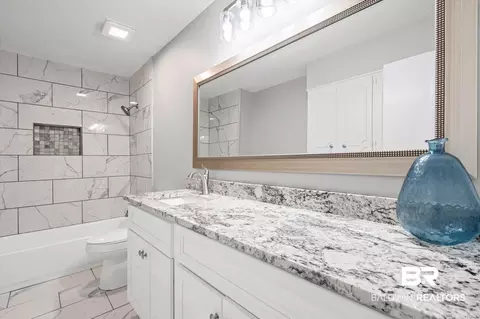 Bath - 732 Oak Field Dr, Mobile, AL 36609 photo 3 of 3