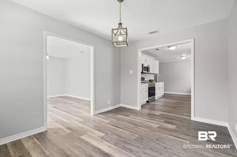 Entry Way - 732 Oak Field Dr, Mobile, AL 36609 photo 3 of 3
