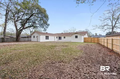 Exterior - 732 Oak Field Dr, Mobile, AL 36609 photo 4 of 6