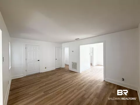 606 Shady Oak Dr, Mobile, AL 36608 photo 10