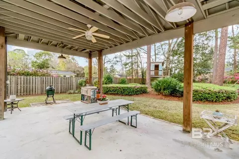 Exterior - 154 Fenwick Rd, Mobile, AL 36608 photo 6 of 9