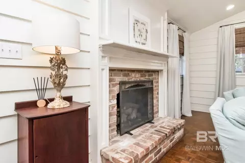 Entry Way - 154 Fenwick Rd, Mobile, AL 36608 photo 2 of 3