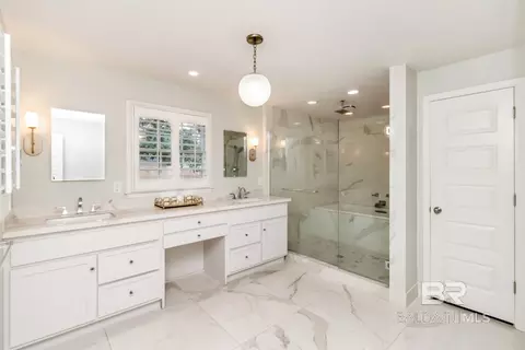 Bath - 154 Fenwick Rd, Mobile, AL 36608 photo 1 of 3