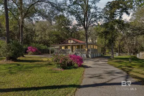 5204 Burma Rd, Mobile, AL 36693