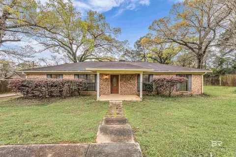 225 Denise Ln, Spanish Fort, AL 36527