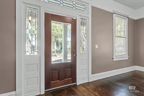 Entry Way - 21 Houston St, Mobile, AL 36606 photo 2 of 9