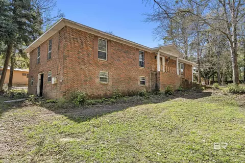 Exterior - 5225 Persons Dr, Mobile, AL 36618 photo 4 of 4