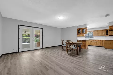 Dining - 5225 Persons Dr, Mobile, AL 36618 photo 1 of 1