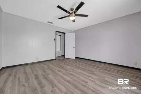 5225 Persons Dr, Mobile, AL 36618 photo 6