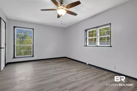 5225 Persons Dr, Mobile, AL 36618 photo 8