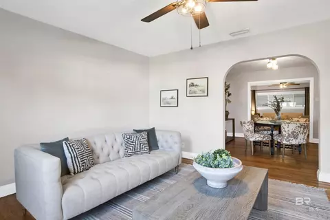 Living - 160 Emogene Pl, Mobile, AL 36606 photo 2 of 3