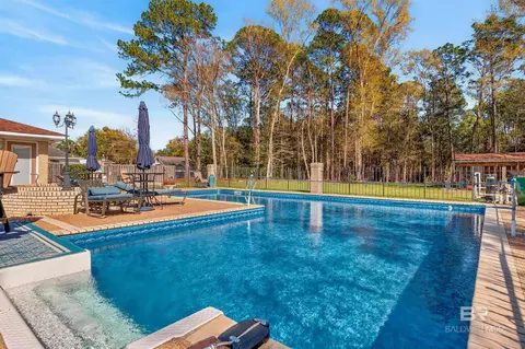 Exterior - 1271 Spring Valley Dr, Mobile, AL 36693 photo 3 of 12