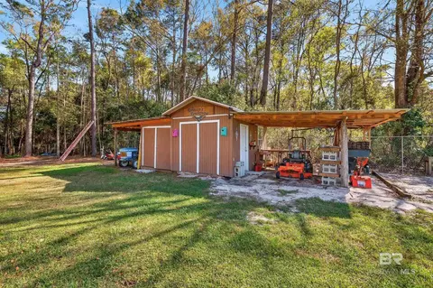Exterior - 1271 Spring Valley Dr, Mobile, AL 36693 photo 10 of 12