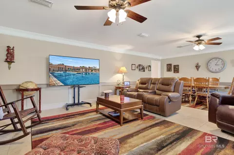 Living - 1271 Spring Valley Dr, Mobile, AL 36693 photo 5 of 5
