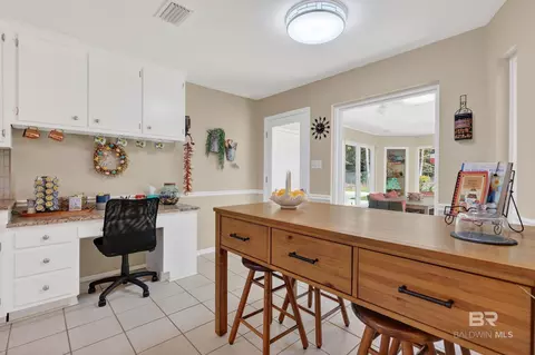 Kitchen - 1271 Spring Valley Dr, Mobile, AL 36693 photo 6 of 6