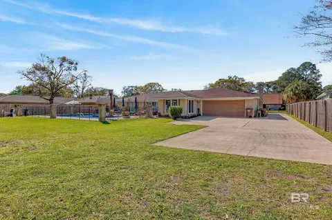Exterior - 1271 Spring Valley Dr, Mobile, AL 36693 photo 9 of 12