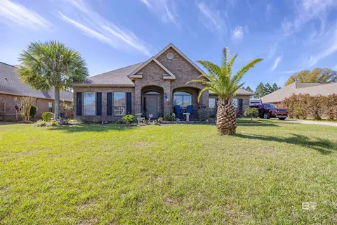 2077 Bourbon St, Foley, AL 36535