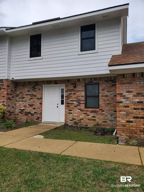 328 Clubhouse Dr #C, Gulf Shores, AL 36542