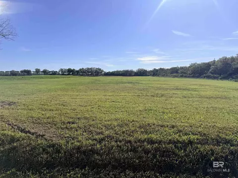 0 Weeks Rd, Foley, AL 36535