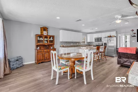 407 E Myrtle Ave, Foley, AL 36535 photo 7