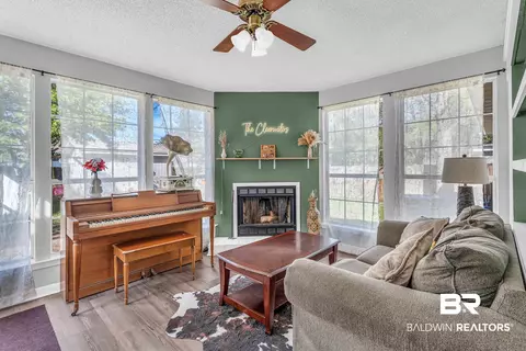 407 E Myrtle Ave, Foley, AL 36535 photo 10