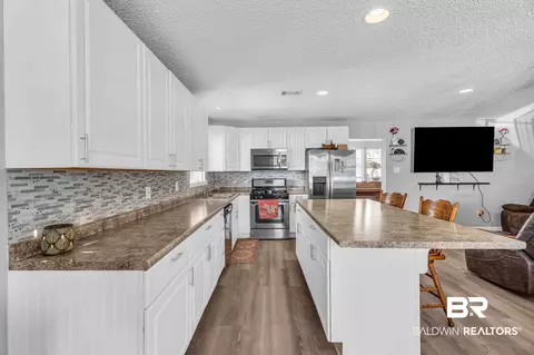 407 E Myrtle Ave, Foley, AL 36535 photo 5