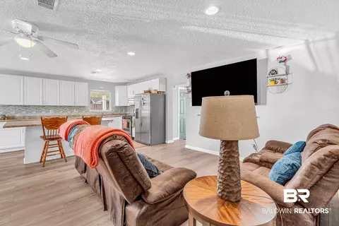 407 E Myrtle Ave, Foley, AL 36535 photo 9