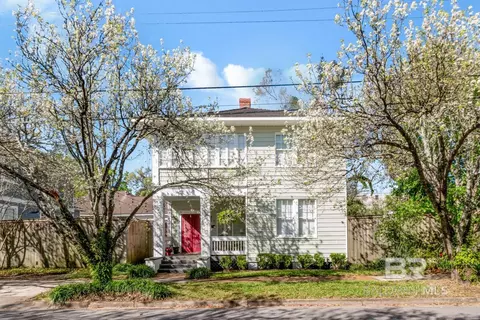 Exterior - 160 Dexter Ave, Mobile, AL 36604 photo 1 of 15
