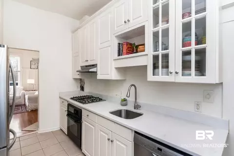 Kitchen - 160 Dexter Ave, Mobile, AL 36604 photo 2 of 4