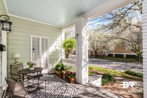 Exterior - 160 Dexter Ave, Mobile, AL 36604 photo 8 of 16