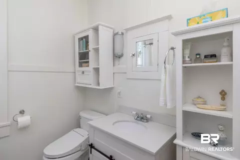 Bath - 160 Dexter Ave, Mobile, AL 36604 photo 5 of 6