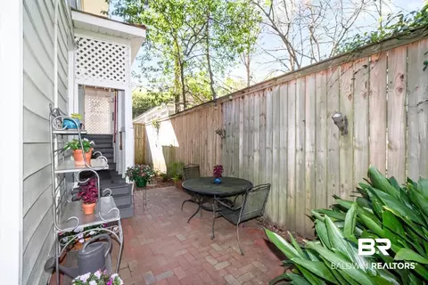 Exterior - 160 Dexter Ave, Mobile, AL 36604 photo 12 of 16