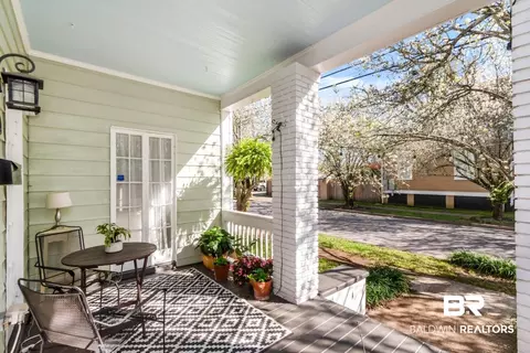 Exterior - 160 Dexter Ave, Mobile, AL 36604 photo 7 of 15