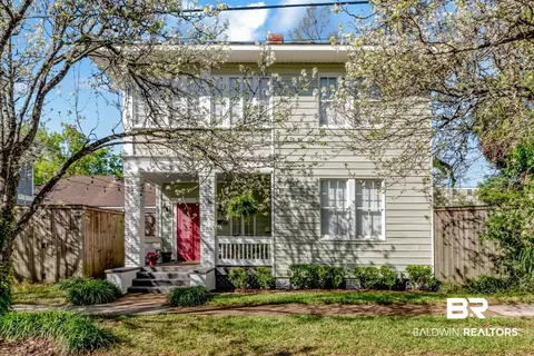 Exterior - 160 Dexter Ave, Mobile, AL 36604 photo 5 of 16